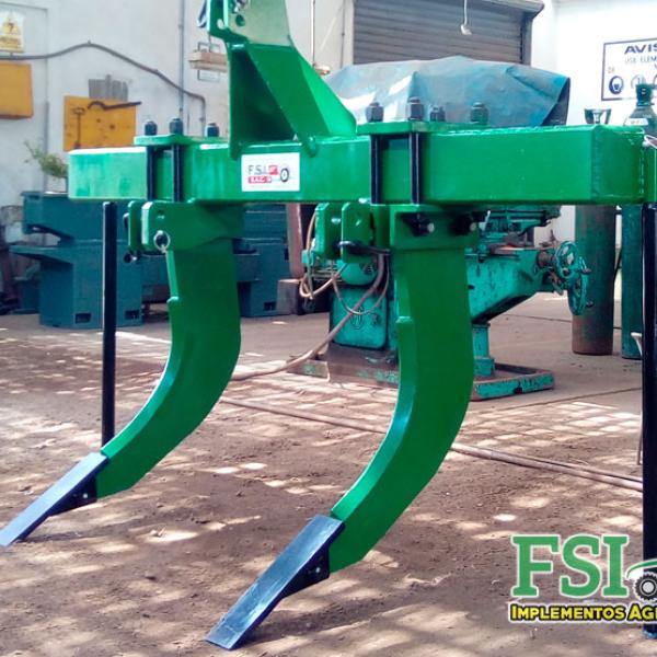 Subsolador de 02 brazos